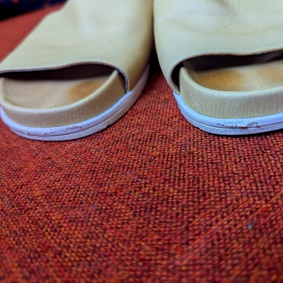 Gentle Souls Kenneth Cole Iona Leather Butter Yellow Slide Sandal Minimal Boho - Picture 4 of 10